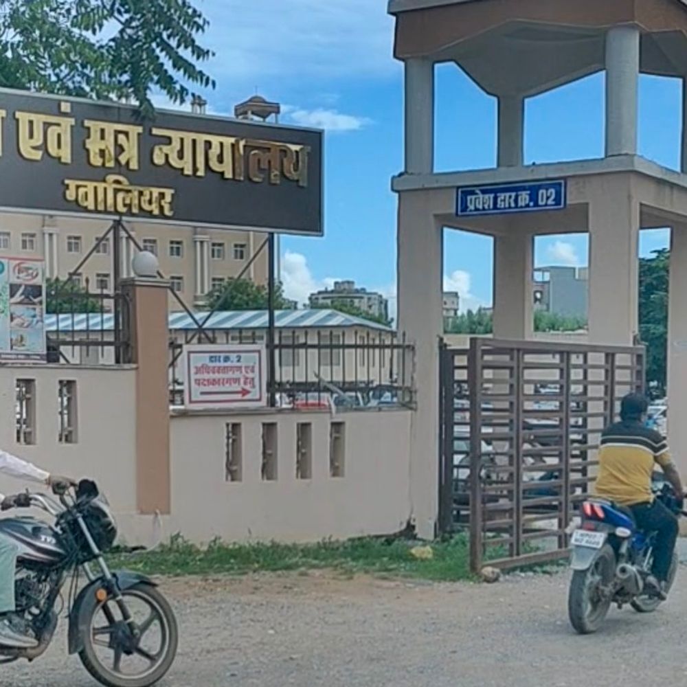 ग्वालियर में मिलावटी दूध-पनीर बेचने का मामला:डेयरी संचालक पर 1.25 लाख का जुर्माना, जांच में मानक से कम फैट मिला था