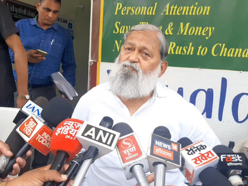 अनिल विज का राहुल गांधी पर तंज:कहा- राहुल फिरोज गैंडी के पोते, गांधी कैसे बने, वोट चोरी पर बोलने वाले खुद देश विरोधी