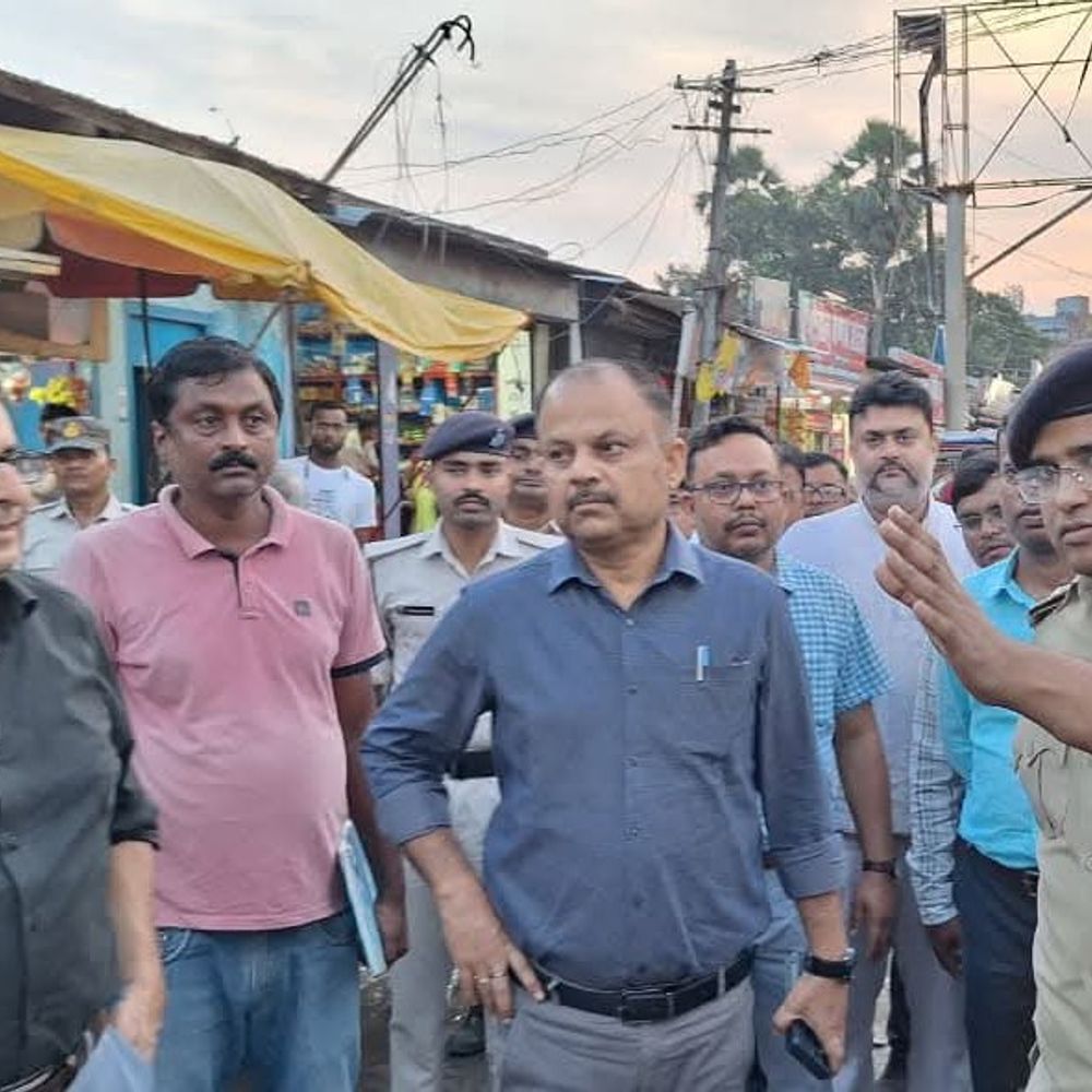सहरसा में ओवरब्रिज निर्माण की तैयारी:डीएम-एसपी ने किया प्रस्तावित स्थल का निरीक्षण, जल्द शुरू होगा काम