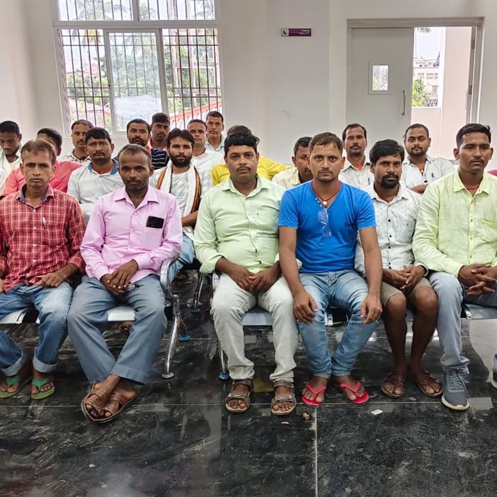 मधेपुरा में 102 एंबुलेंस कर्मियों का बना संघ:अनिल कुमार यादव अध्यक्ष और सतीश कुमार सचिव नियुक्त, संगठन के नाम से खुलेगा बैंक खाता