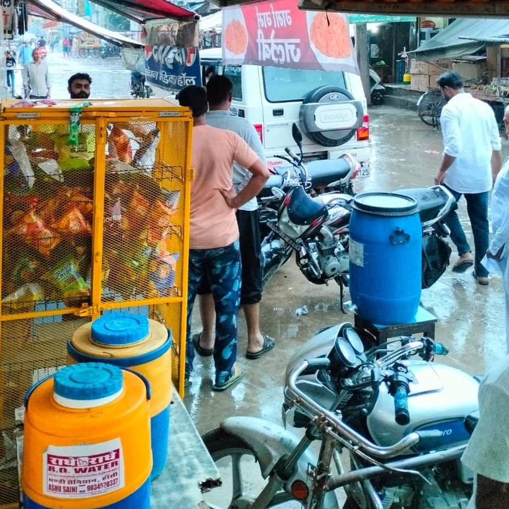 हांसी नगर परिषद ने दुकानदारों के काटे चालान:  पुरानी सब्जी मंडी के अतिक्रमण, व्यापारियों ने लगाया मनमानी का आरोप – Hansi News