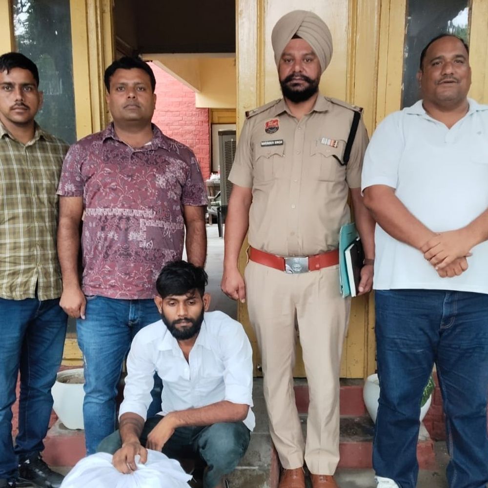 करनाल में 14.72 किलो गांजे समेत तस्कर गिरफ्तार:  बिहार का रहने वाला आरोपी, नशे की खेप बेचने आया था – Gharaunda News