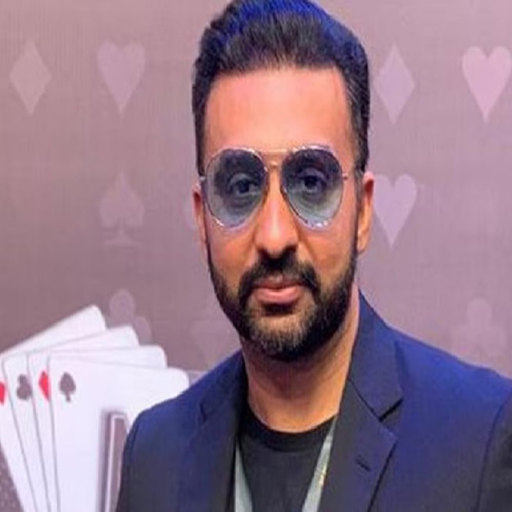 फिल्म ‘मेहर’ से कमाई पंजाब बाढ़ राहत में जाएगी:राज कुंद्रा बोले-यह प्रमोशन नहीं, इंसानियत का फर्ज; प्रभावित गांवों का किया दौरा, रिलीज डेट बढ़ेगी