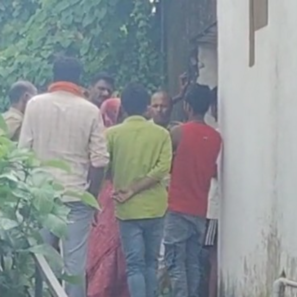 पूर्णिया में संदिग्ध परिस्थिति में मराठी युवती की मौत:ससुराल के कमरे में साड़ी से बने फंदे से झूलती मिली; डेढ़ साल पहले ही प्रेम प्रसंग में की थी दूसरी शादी