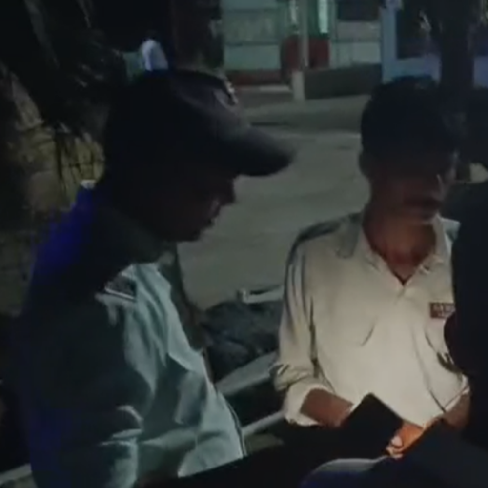 सड़क हादसे में गोड्डा के युवक की मौत:पोल में टकराई बाइक, भागलपुर के NH-133 पर रोड एक्सीडेंट