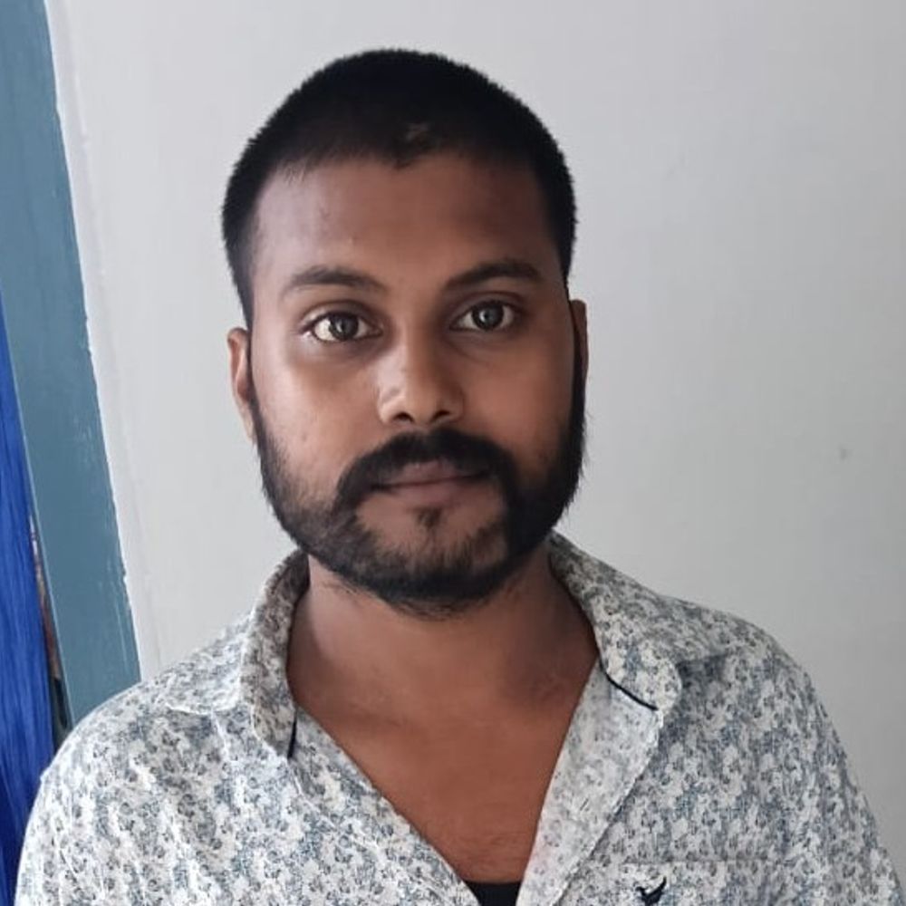सहरसा में 209 लीटर कफ सिरप बरामद:होंडा सिटी कार की तलाशी में 2090 बोतल मिला, एक तस्कर अरेस्ट; मोबाइल जब्त