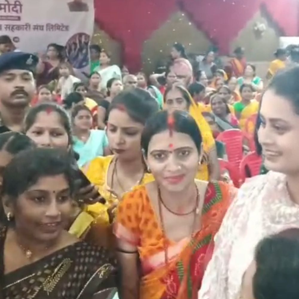 जीविका दीदियों के खाते में पहुंचे 105 करोड़:जमुई के महिलाओं को आत्मनिर्भर बनाने की नई पहल, स्वरोजगार के लिए मिलेंगे 10 हजार