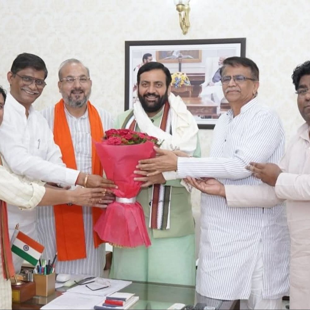सीएम सैनी से चंडीगढ़ मिलने पहुंचे बहादुरगढ़ के कार्यकर्ता:  विकास कार्यों को लेकर चर्चा, राष्ट्रीय सचिव ओमप्रकाश धनखड़ रहे शामिल – Jhajjar News