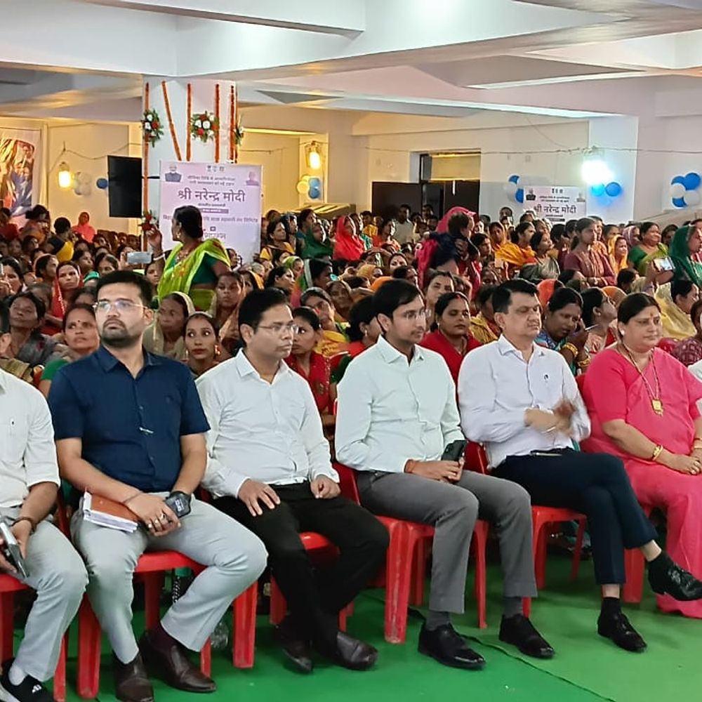 जिला व प्रखंडों में हुआ पीएम का सीधा प्रसारण, जीविका दीदियों में रहा उत्साह