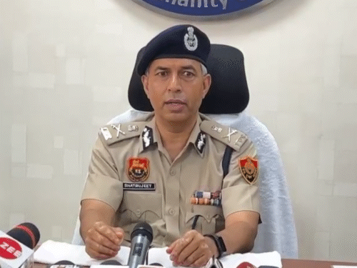 हरियाणा DGP की थानेदारों को वॉर्निंग:बोले- जूनियर से नहीं खुद देखे FIR; फीडबैक रिकॉर्डिंग सुने अफसर, 5 जिलों को मिली शाबाशी