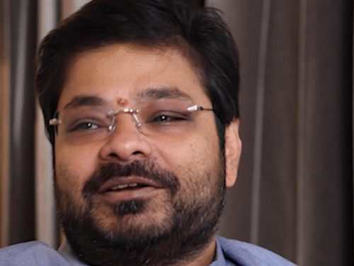 'द बंगाल फाइल्स' के विरोध पर प्रोड्यूसर अभिषेक अग्रवाल बोले:अब तो धमकियों की आदत हो गई है, टूट कर इंडस्ट्री में आया हूं