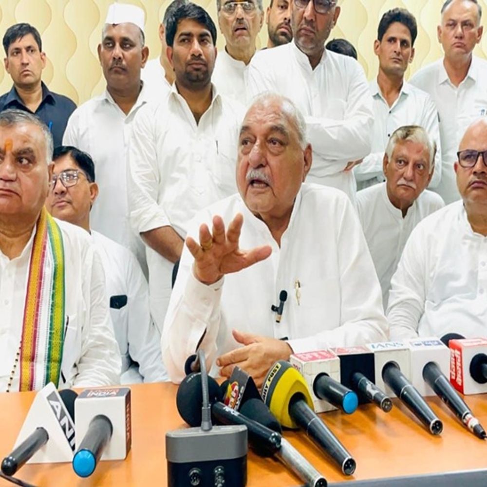 जींद पहुंचे पूर्व सीएम भूपेंद्र हुड्डा:  कहा-हरियाणा में बाढ़ के लिए प्रकृति ही नहीं, भाजपा के घोटाले व निष्क्रियता भी दोषी, स्पेशल गिरदावरी हो – Jind News