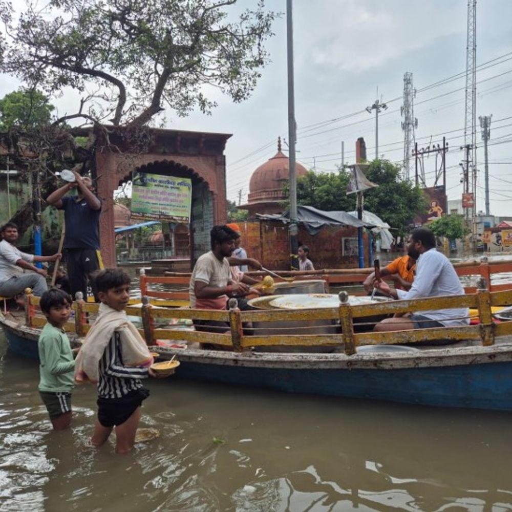 मथुरा में डरा रही यमुना:पर्यटन थाना में भरा पानी,मोक्षधाम के द्वार पर पहुंची यमुना