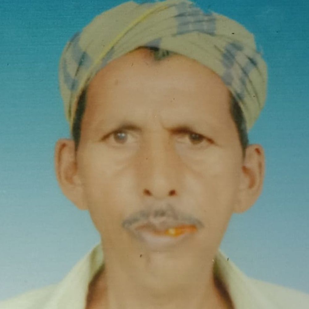 मधेपुरा में धान के खेत से मिला किसान का शव:परिजन बोले-घास काटने के लिए निकले थे, बेटे ने हत्या की जताई आशंका