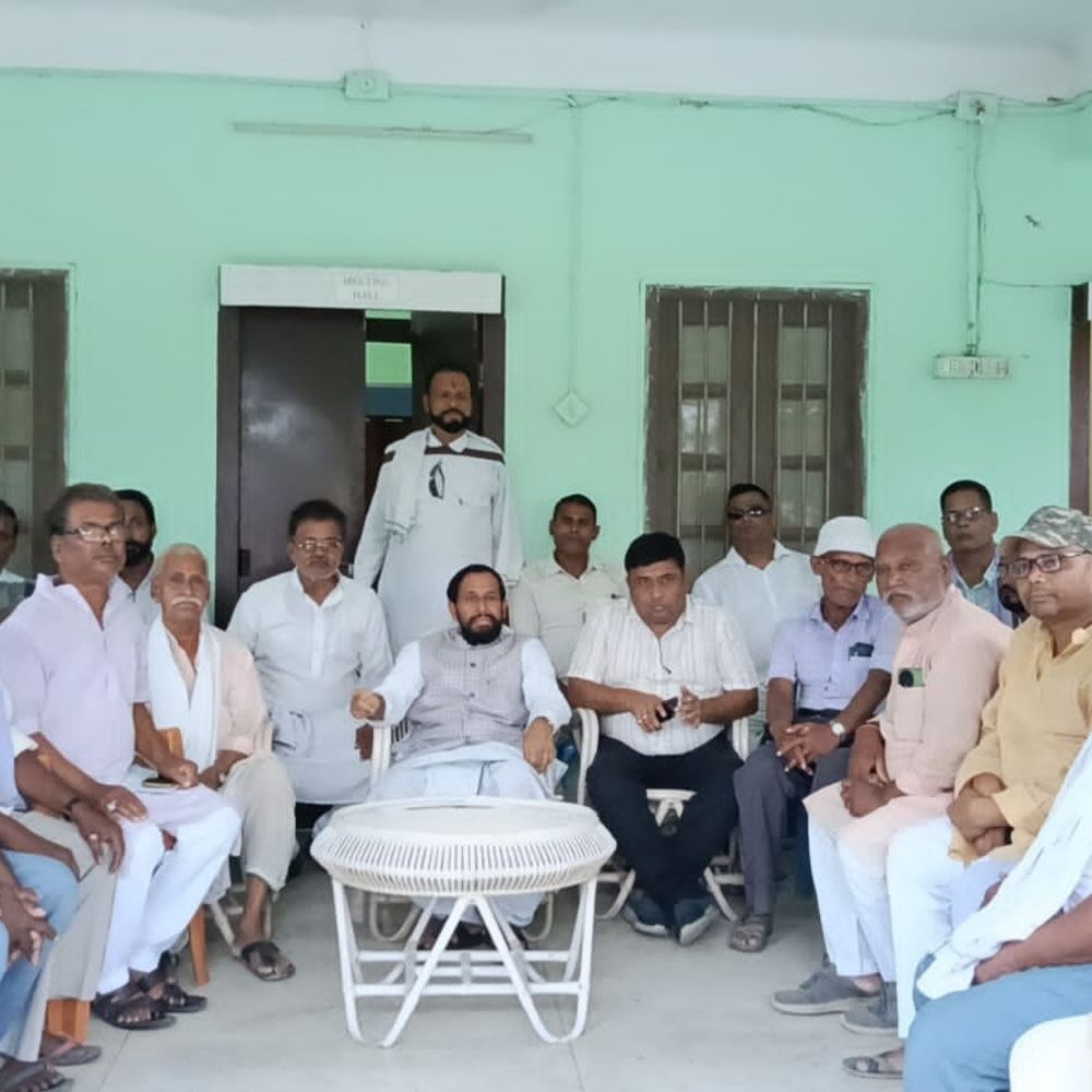 'पूर्णियां उपचुनाव में जनता ने पारंपरिक दलों को नकारा':मधुबनी में पूर्व केंद्रीय मंत्री देवेंद्र यादव बोले-तीसरे विकल्प की तलाश में है बिहार की जनता