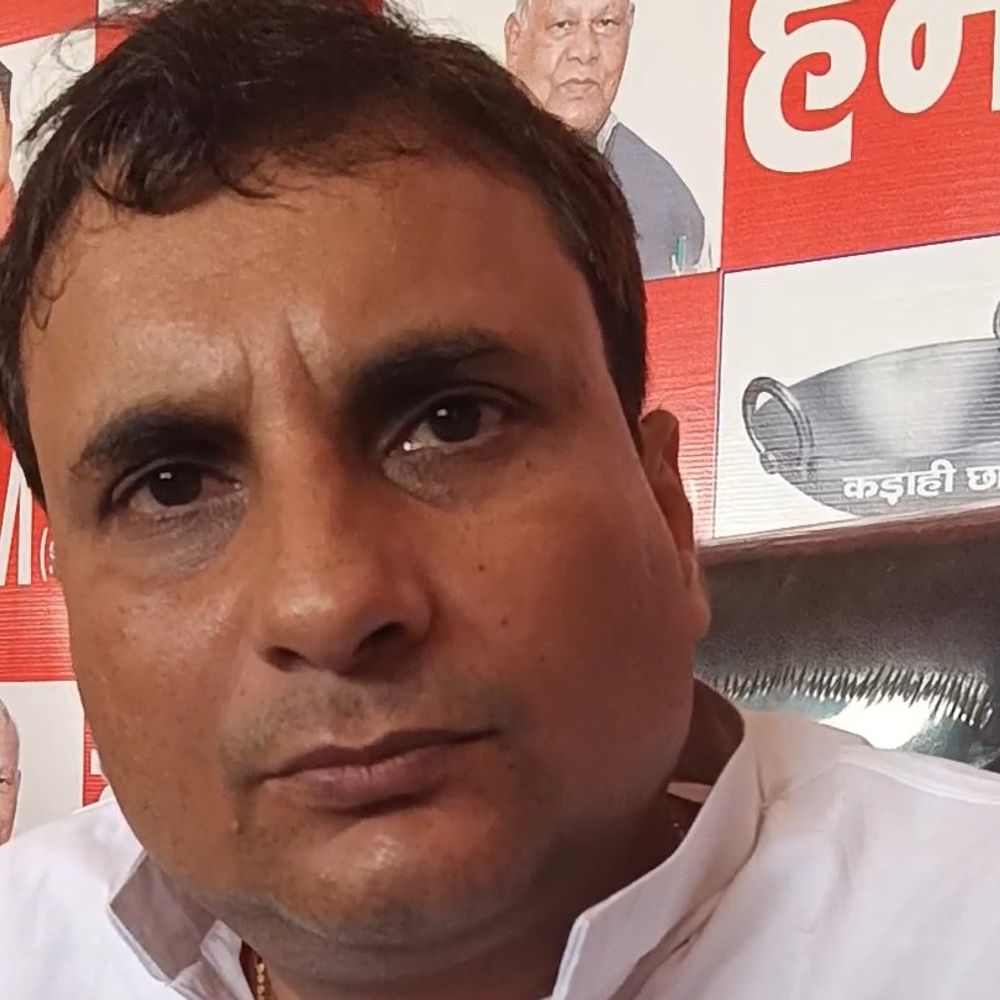हम नेता ने युवाओं को रोजगार दिलाने की गारंटी दी:बीके सिंह बोले- जीतन राम मांझी ने मुझे प्रत्याशी चुना; MLA आवास में मुफ्त व्यवस्था करेंगे