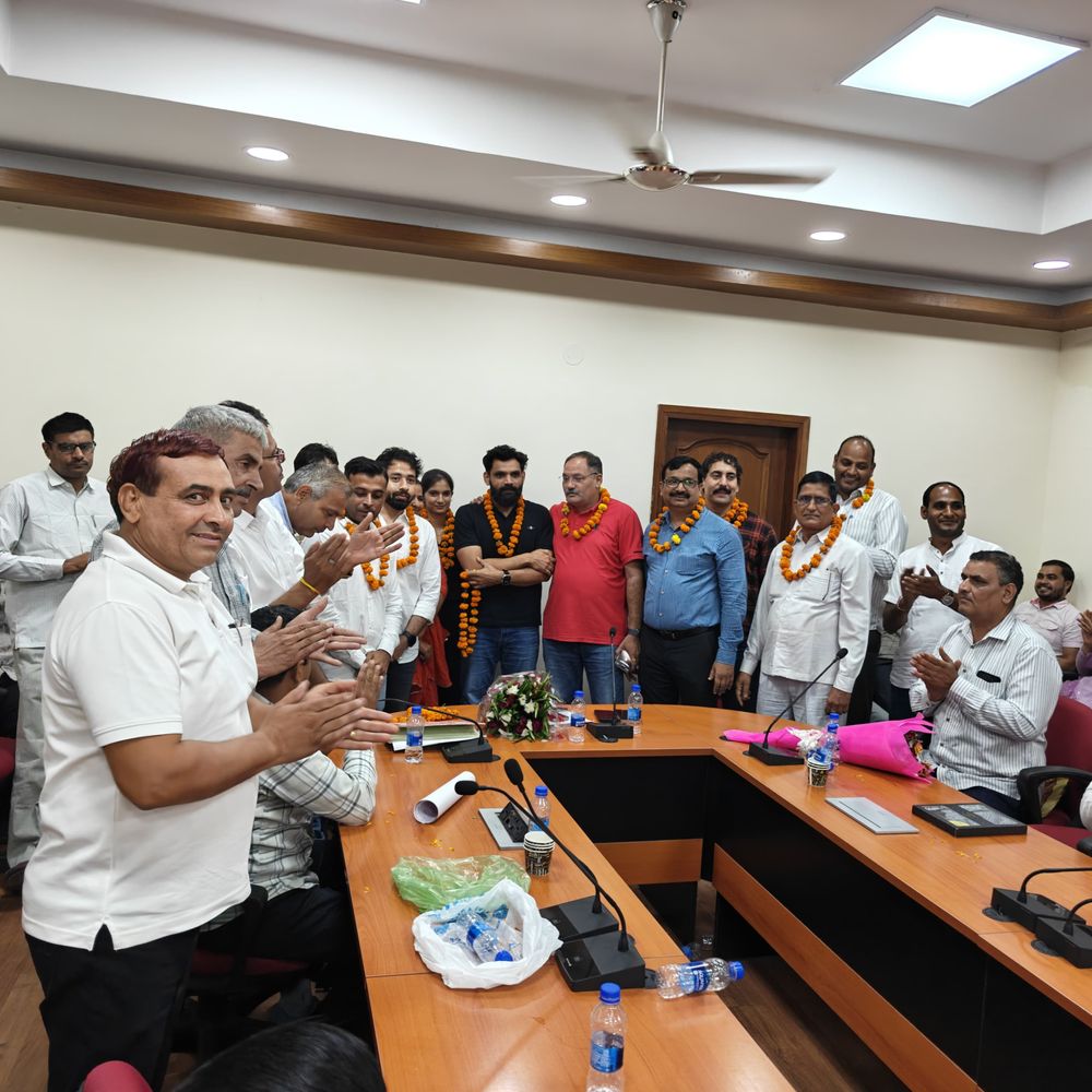 ग्राम सचिव वेलफेयर एसोसिएशन चुनाव:  दो उप प्रधान चुने गए, अमित बनें सर्वसम्मति से प्रधान – meham News