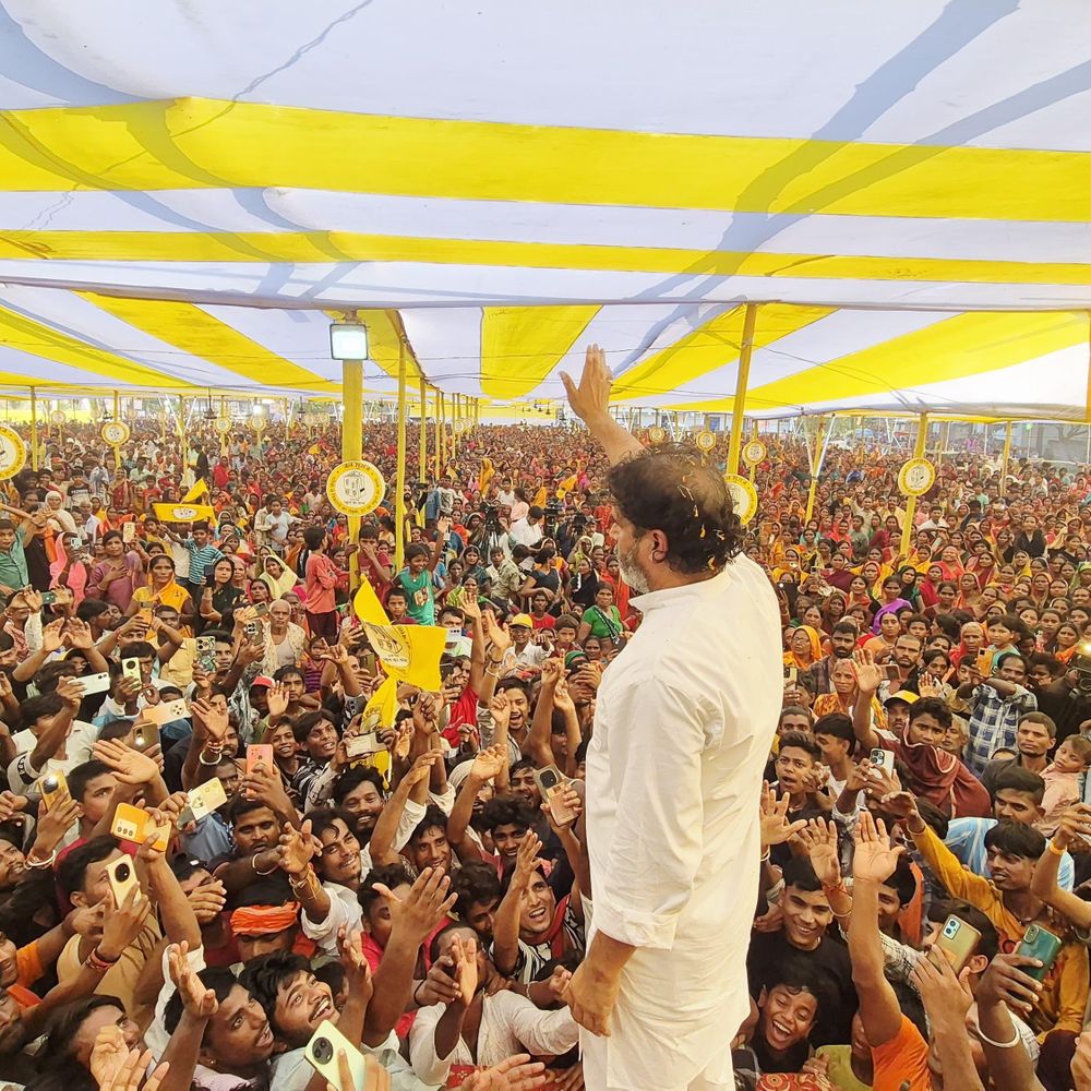 '9वीं फेल बेटे को CM बनाना चाहते हैं लालू यादव':खगड़िया में प्रशांत किशोर बोले- 2025 तक 50 लाख युवाओं को बिहार में ही मिलेगा रोजगार