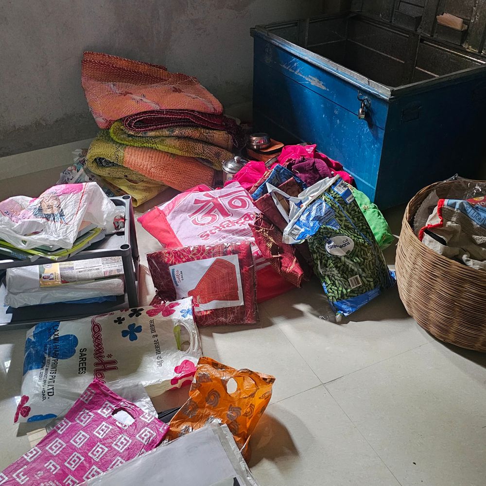 कोडरमा में एक रात में चार घरों में चोरी:  लोगों के सोते समय चोरों ने उड़ाए सोने-चांदी के जेवरात और नगदी – koderma News