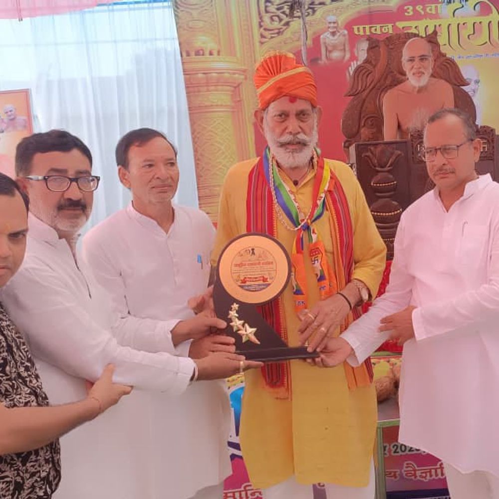 ललितपुर में जैन समाज का क्षमावाणी पर्व:आचार्य निर्भयसागर बोले- क्षमा से जीवन में आती है निर्मलता