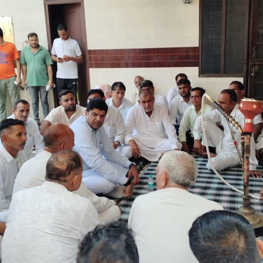 उचाना में दुष्यंत चौटाला ने सरकार को घेरा:  बोले- बाढ़ प्रभावितों को मुआवजा देने में देरी, 2023 में 7 दिन में दिए थे पैसे – Uchana News