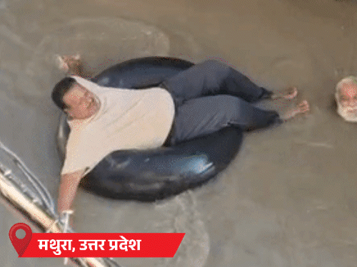 राजस्थान में भारी बारिश, 4 जिलों में स्कूल बंद:मथुरा-वृंदावन में बाढ़ के हालात, हरियाणा के बहादुरगढ़ में यार्ड में खड़ी 300 गाड़ियां डूबीं