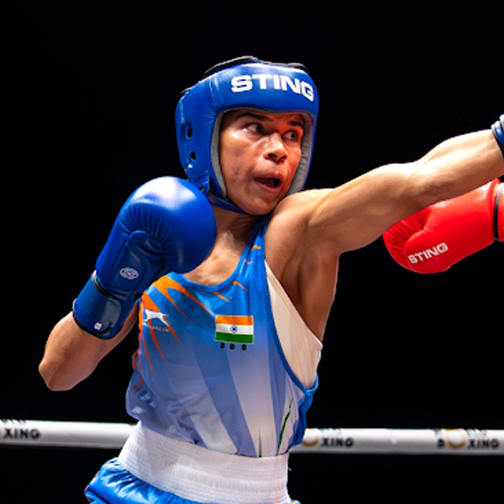 वर्ल्ड बॉक्सिंग चैंपियनशिप में निखत- नरेंद्र प्री क्वार्टर फाइनल में:ओलिंपिक मेडलिस्ट लवलीना बाहर; हितेश और संजू भी हारे