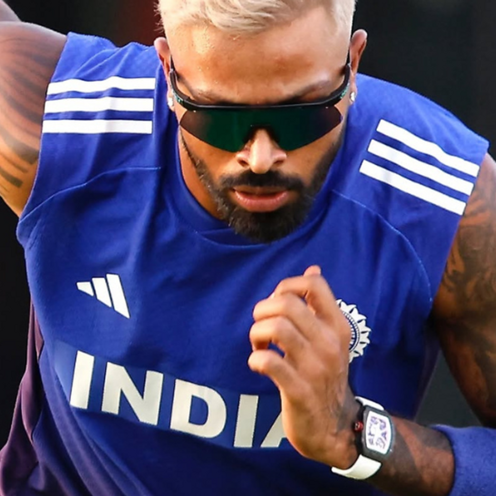 हार्दिक 20 करोड़ की घड़ी पहन कर प्रैक्टिस करने उतरे:रिचर्ड मिल आरएम दुनिया में सिर्फ 50 लोगों के पास; इंस्टा पर फोटोज शेयर की