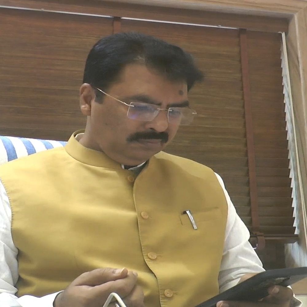 'राहुल गांधी का बिहार दौरा सिर्फ दिखावे की राजनीति':दरभंगा में मंत्री संजय सरावगी बोले- बिहारी से घृणा करने वालों का होगा उन्मूलन