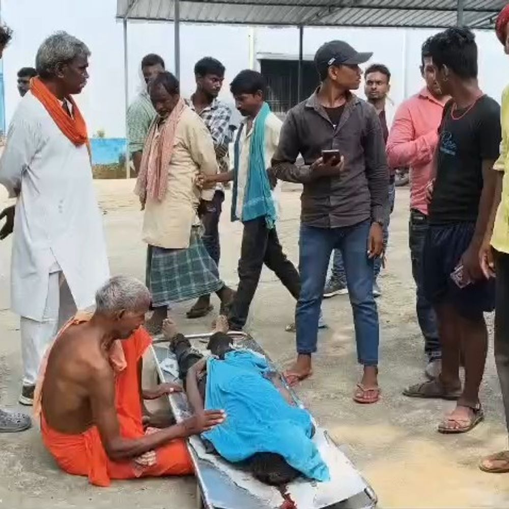 कैमूर में किशोर की हत्याकर नदी में फेंका शव:परिजन बोले-दो दिन पहले भभुआ जाने के लिए निकला था, शरीर पर दिखे चोट के निशान
