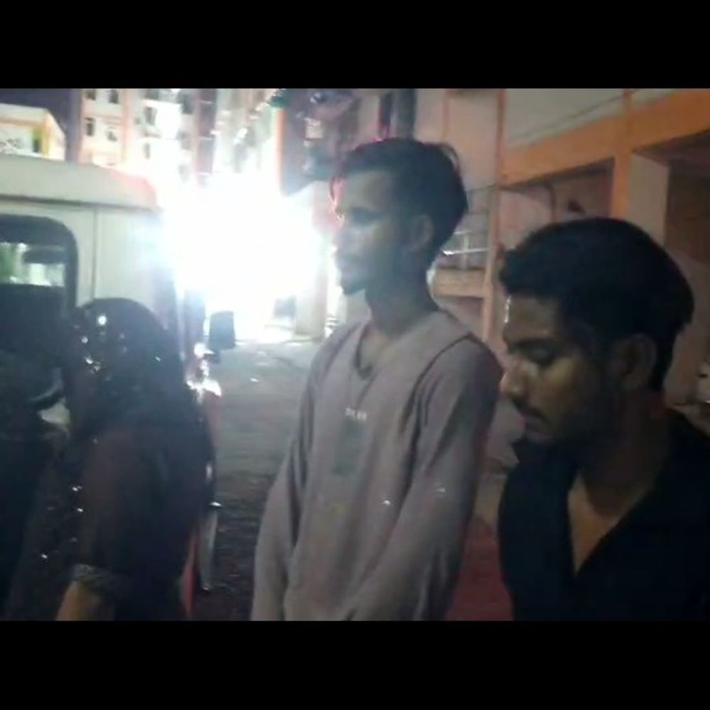 झारखंड से लड़कियां बुलाकर चला रहे थे सेक्स रैकेट:भागलपुर में बर्थडे पार्टी में न्यूड डांस कर रही थी लड़कियां, बोलीं- धमकी देकर नचवा रहे थे