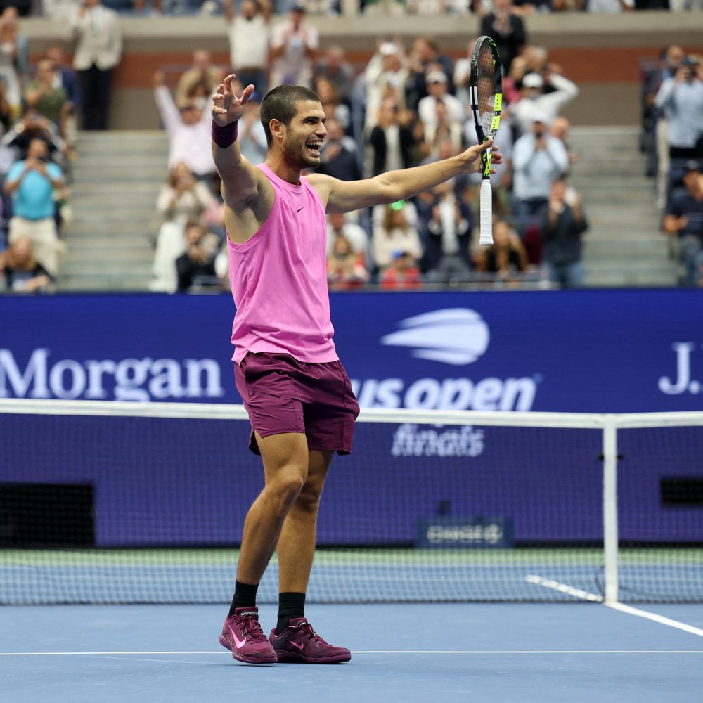 अल्काराज फिर से वर्ल्ड नंबर-1 बने:मेंस टेनिस प्लेयर्स रैंकिंग में जैनिक सिनर को पीछे छोड़ा; विमेंस में आर्यना सबालेंका टॉप पर