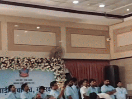 गोरखपुर में मारवाड़ी युवा मंच का अभियान:सिलीगुड़ी से आई टीम लगाएगी आर्टिफिशियल पैर