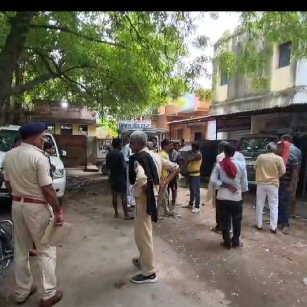 जहानाबाद में सड़क हादसा:मजदूर को अज्ञात वाहन ने टक्कर मारी, इलाज के दौरान मौत,परिजन बोले- मुआवजा मिले