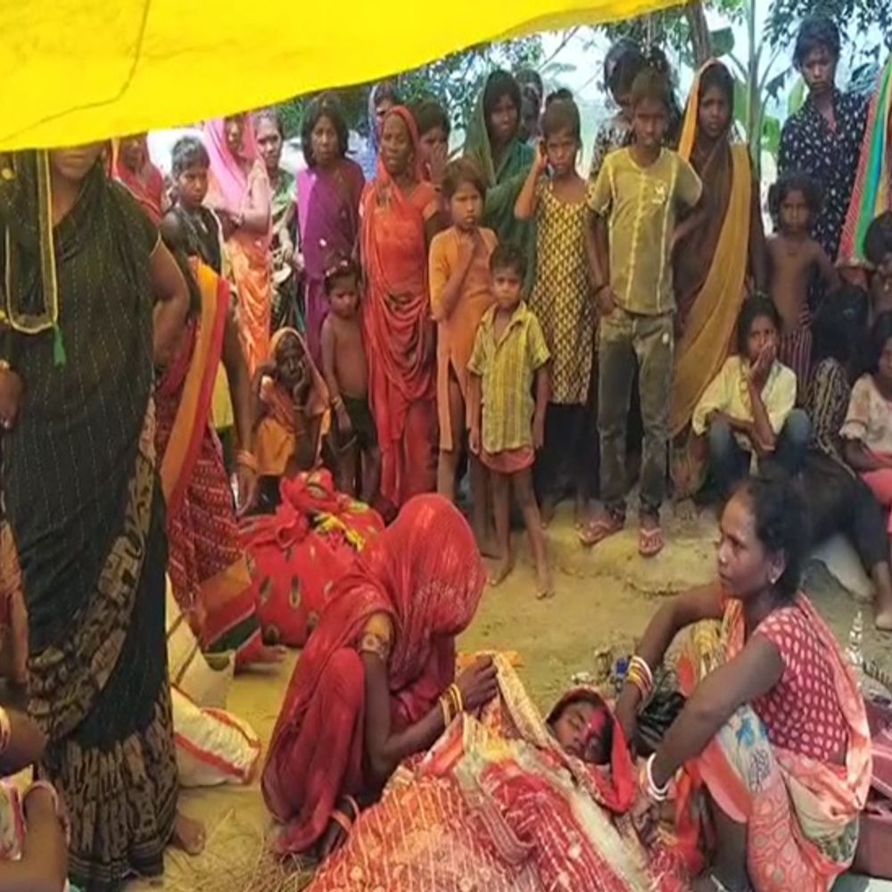 मुजफ्फरपुर में फूड प्वाइजनिंग से युवती की मौत:एक परिवार के 6 लोग बीमार, उल्टी-दस्त होने के बाद अस्पताल में चल रहा इलाज