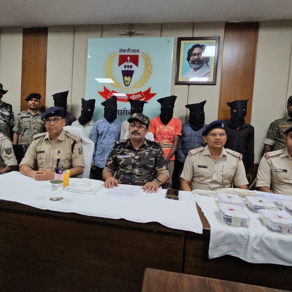 सीसीएल की आउटसोर्सिंग कंपनी में वाहनों में आगजनी मामला:  7 आरोपी गिरफ्तार, हथियार और वाहन बरामद; लेवी वसूली के लिए की गई थी वारदात – Hazaribagh News