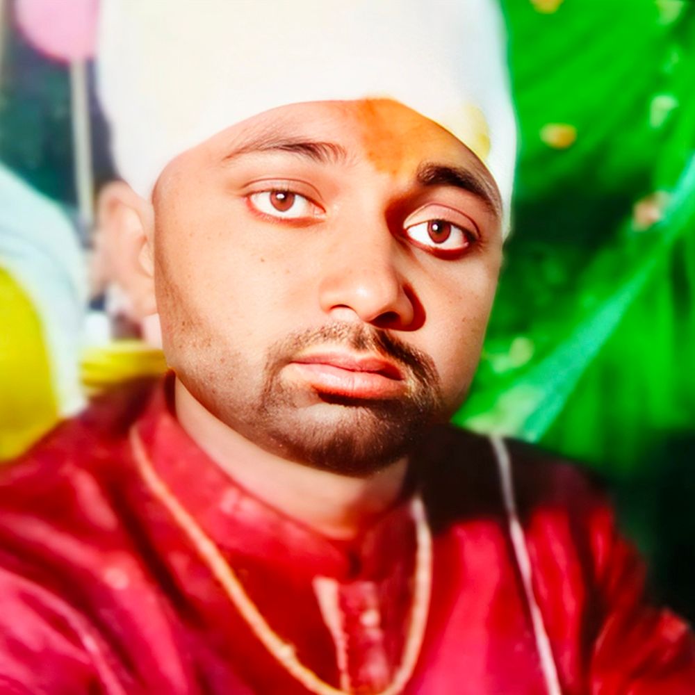 शेखपुरा में हाइवा ने बाइक सवार को कुचला, मौत:परिजन बोले-बैंक के काम से शेखपुरा जा रहे थे, अस्पताल ले जाने के क्रम में तोड़ा दम