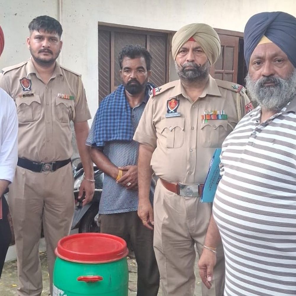 कपूरथला में अवैध शराब का भंडाफोड़:  720 लीटर लाहन समेत भारी मात्रा में शराब जब्त, 3 तस्कर गिरफ्तार – Kapurthala News
