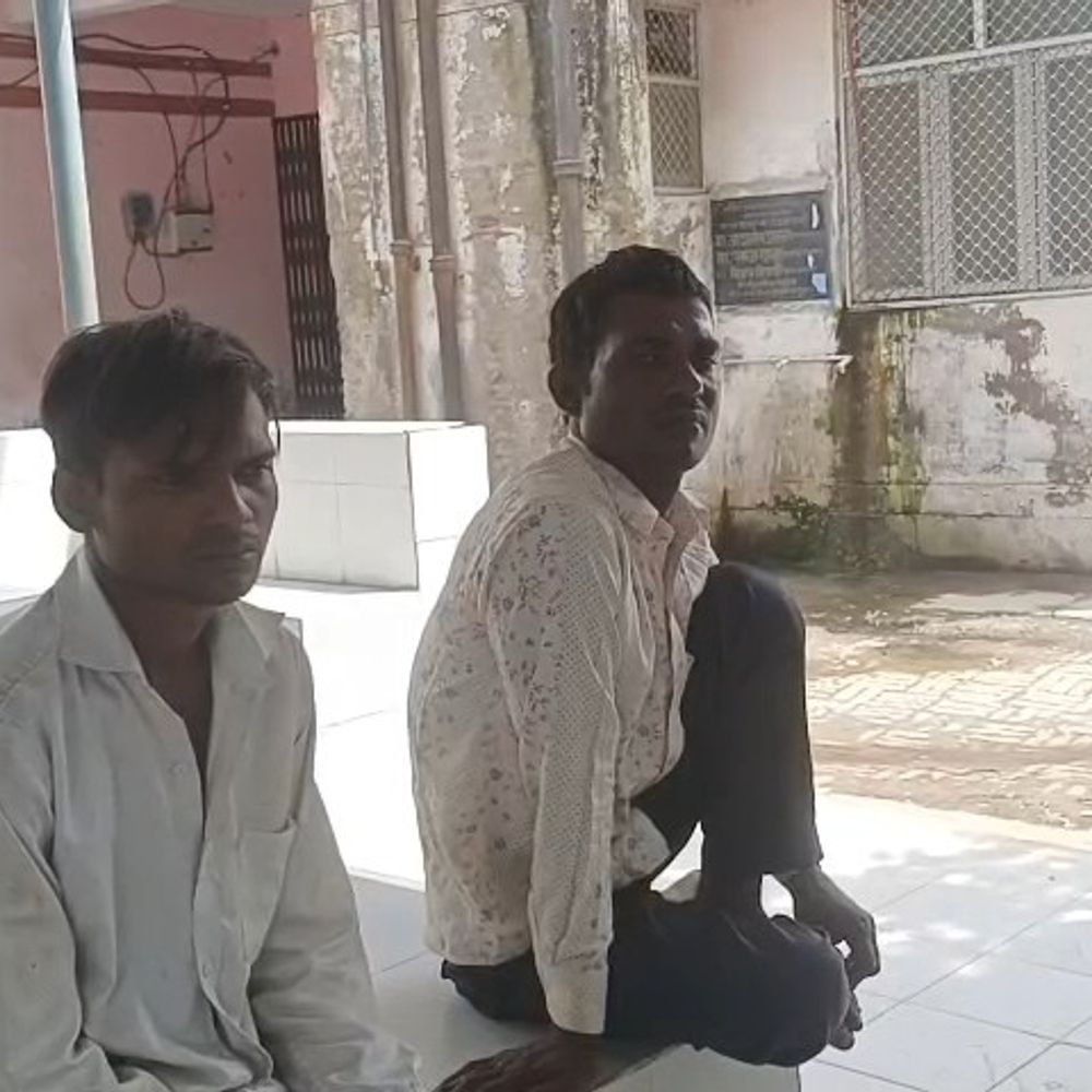 उन्नाव में किसान की मौत:खेत में पानी लगाते समय सांप ने काटा, भागते समय तालाब में गिरे; सुबह मिला शव