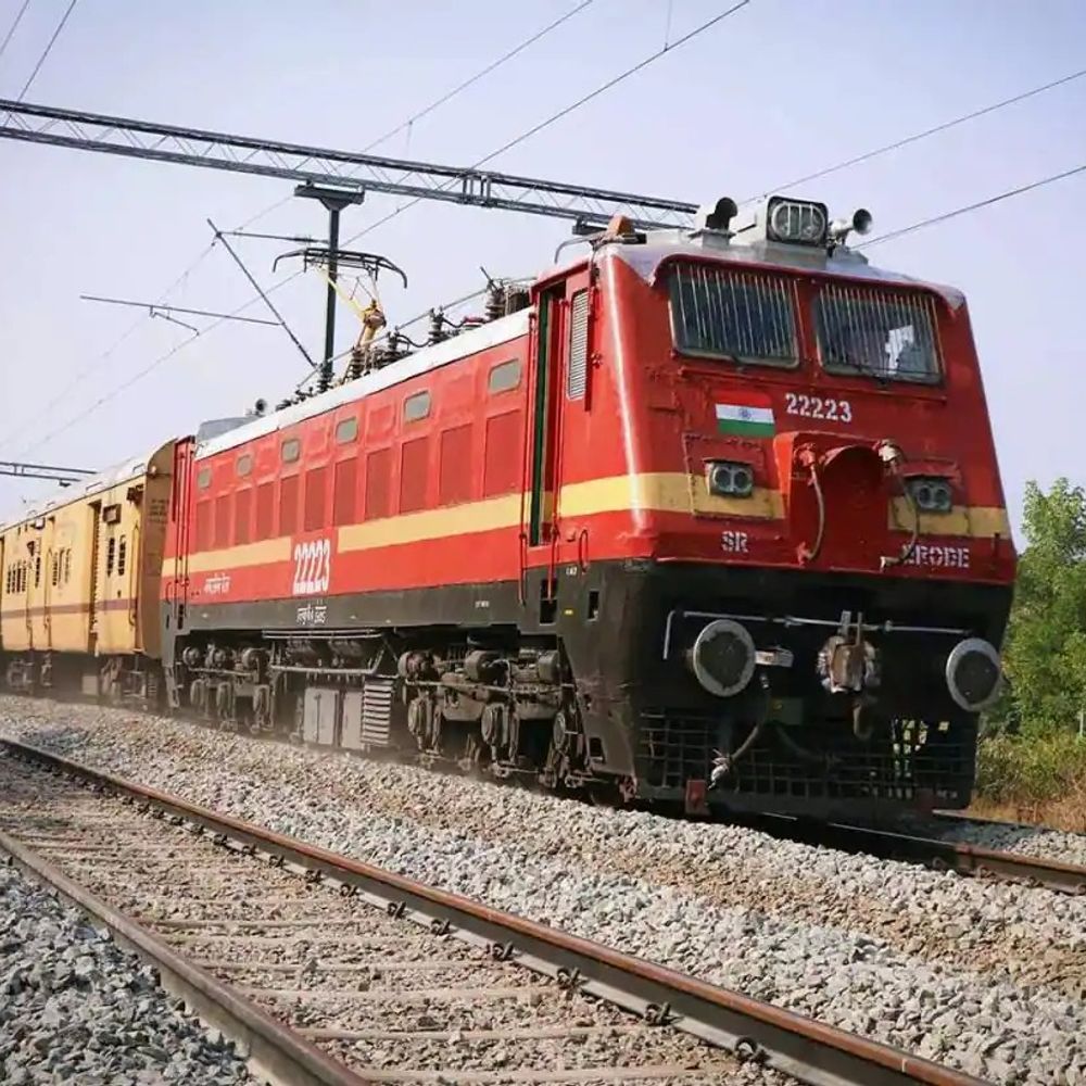 बक्सर-चारलपल्ली स्पेशल ट्रेन का नया रूट:दानापुर और आरा की जगह अब बक्सर से चलेगी, 13 सितंबर से नई व्यवस्था