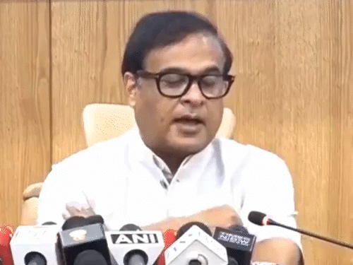 असम CM बोले- राज्य में CAA की अहमियत नहीं:बंगाली हिंदुओं को भारत में इंद्रा-गांधी ने जगह दी, उन्हें विदेशी मानने का कोई कारण नहीं