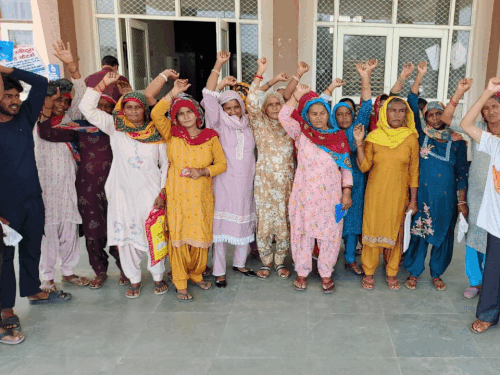 हिसार में बाढ़ से 700 घरों में घुसा पानी:  कई मकान ढहे, खुले में रहने को मजबूर परिवार; राहत की मांग – Uklanamandi News