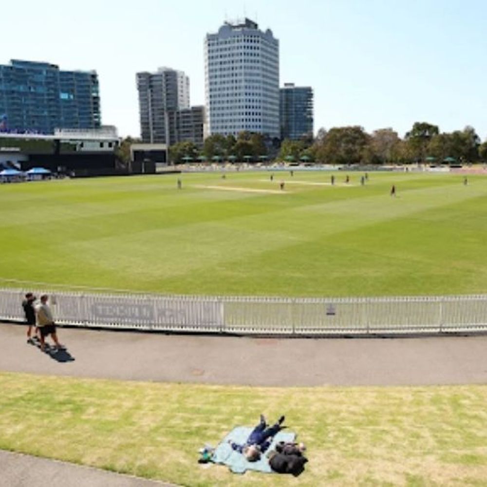 भारतीय महिला क्रिकेट टीम का ऑस्ट्रेलिया दौरा:तीसरा वनडे मेलबर्न से होबार्ट ट्रांसफर,फ्लडलाइट का काम पूरा नहीं होने पर लिया फैसला