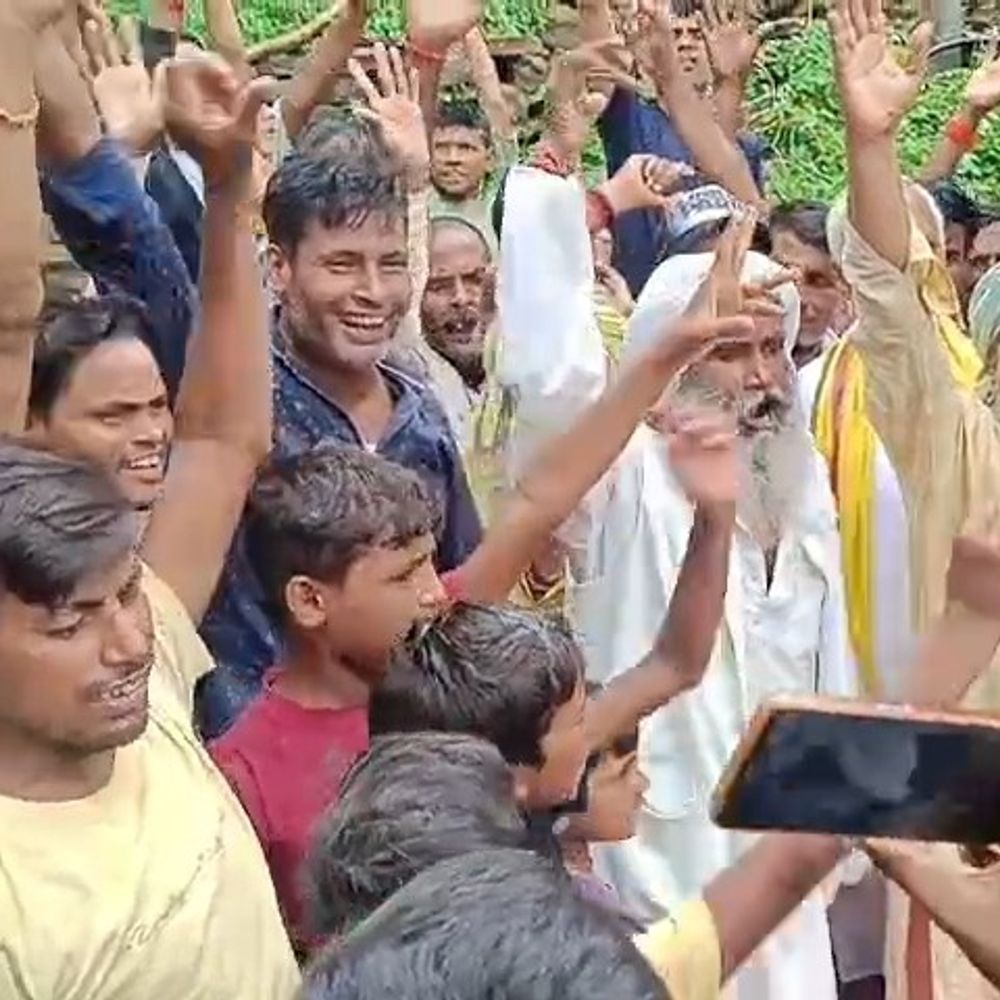 कैमूर में पानी की मांग को लेकर किसानों का विरोध:लोगों ने चुनाव बहिष्कार का किया ऐलान, बोले- सिंचाई व्यवस्था नहीं तो वोट नहीं