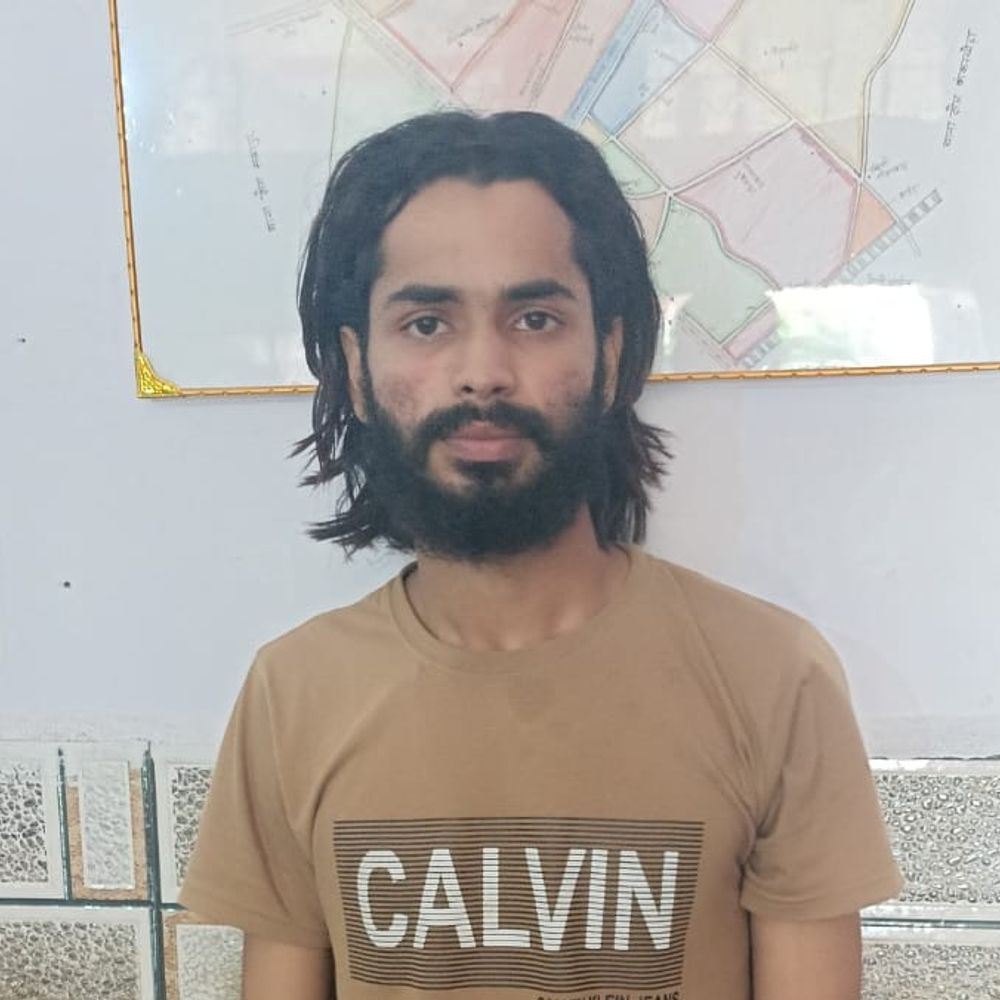 मेरठ में अपहरण और बलात्कार का आरोपी गिरफ्तार:19 साल की युवती को कार में डालकर किया अपहरण