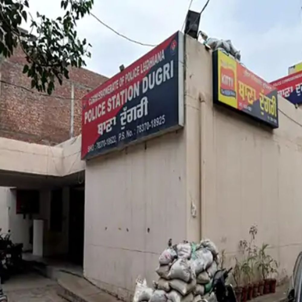 लुधियाना में नाबालिग से गैंगरेप:  सोशल नेटवर्किंग पर मिले थे आरोपी, मूवी देखने का बनाया था प्लान, फ्लैट में ले जाकर किया दुष्कर्म – Ludhiana News