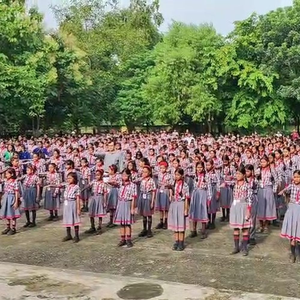 केंद्रीय स्कूल में हिंदी दिवस की थीम पर प्रोग्राम:राष्ट्रभाषा के उद्देश्यों पर की चर्चा, बच्चों ने पढ़ी कविता