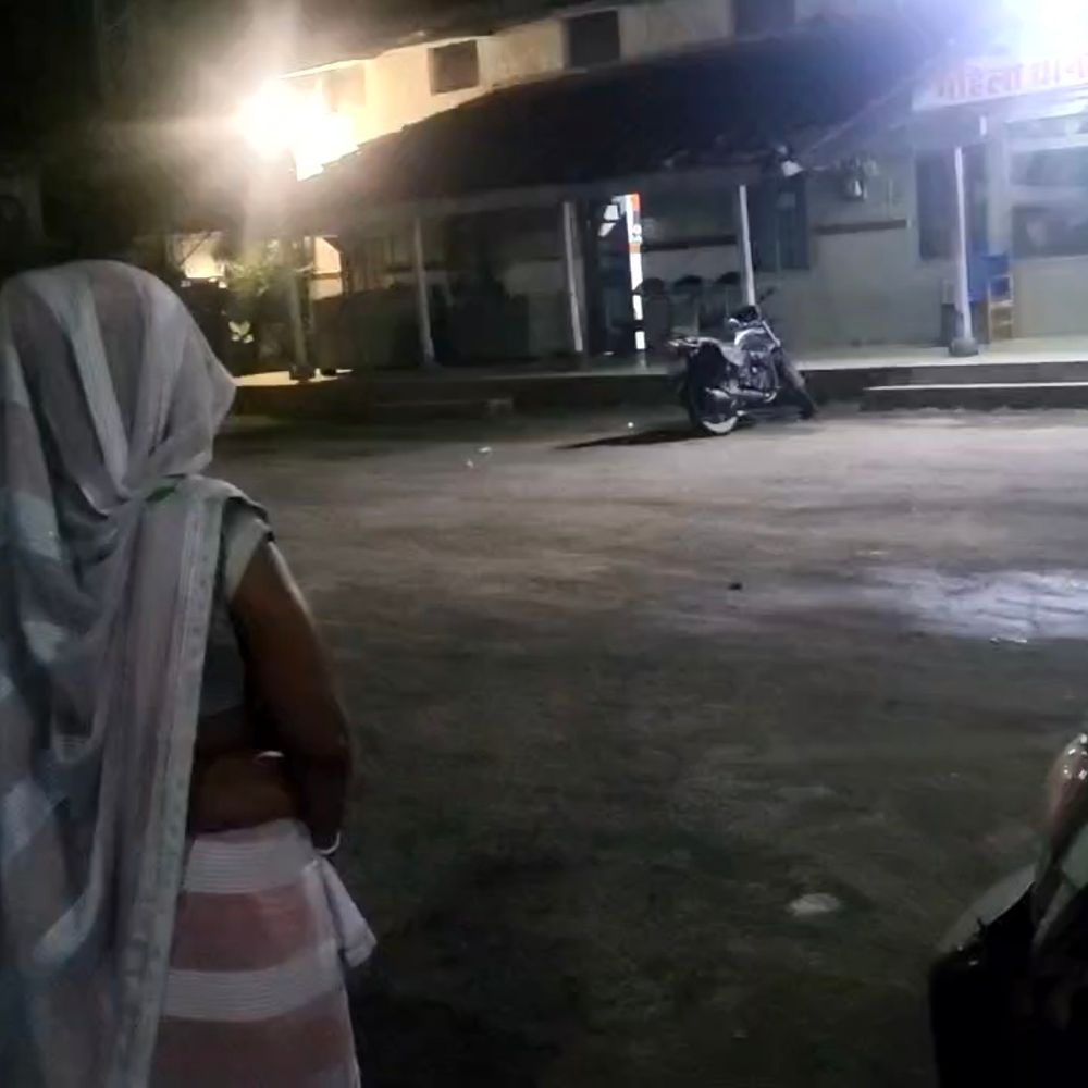 बच्चों को जान से मारने की धमकी-देकर महिला से रेप:वीडियो बनाकर किया ब्लैकमेल, दोनों आरोपी फरार; आरोपियों की गिरफ्तारी के लिए टीम गठित