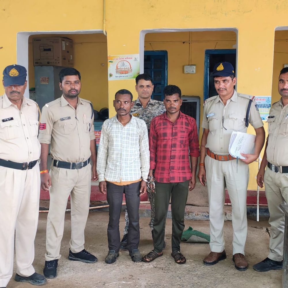 देवलहा गांव में युवक की हत्या, दो गिरफ्तार:मुख्य आरोपी फरार; पुराने लेनदेन के विवाद में साढ़ू भाई ने किया मर्डर