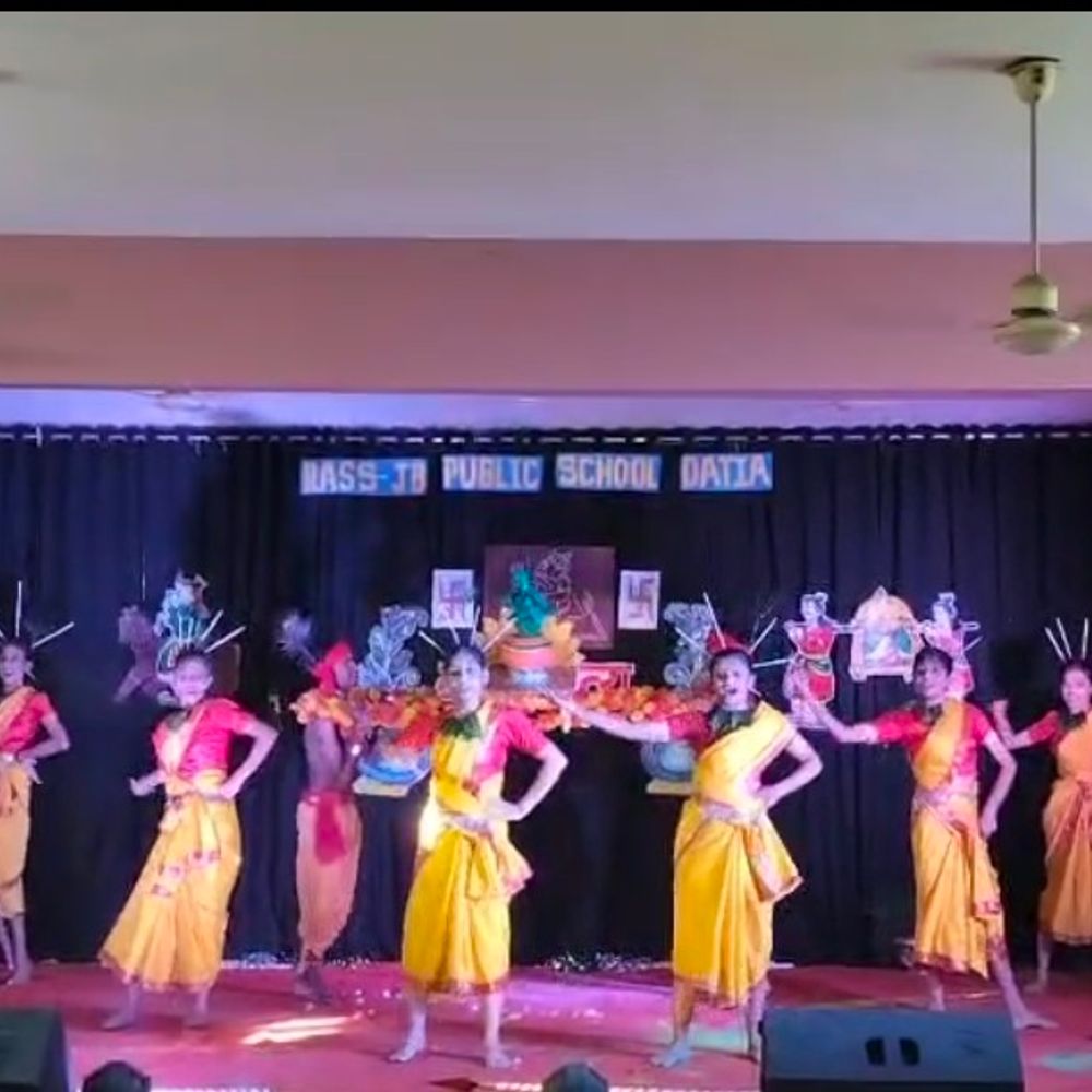 दतिया में दैनिक भास्कर की इंटर स्कूल प्रतियोगिता:बच्चों ने दी देशभर के सांस्कृतिक नृत्यों की प्रस्तुति; चार दिन तक चला प्रोग्राम